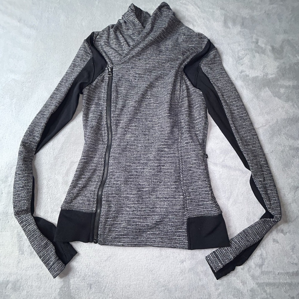 Lululemon Women's Bhakti Yoga Jacket Double Zipper Black/White-size 6 *EUC*